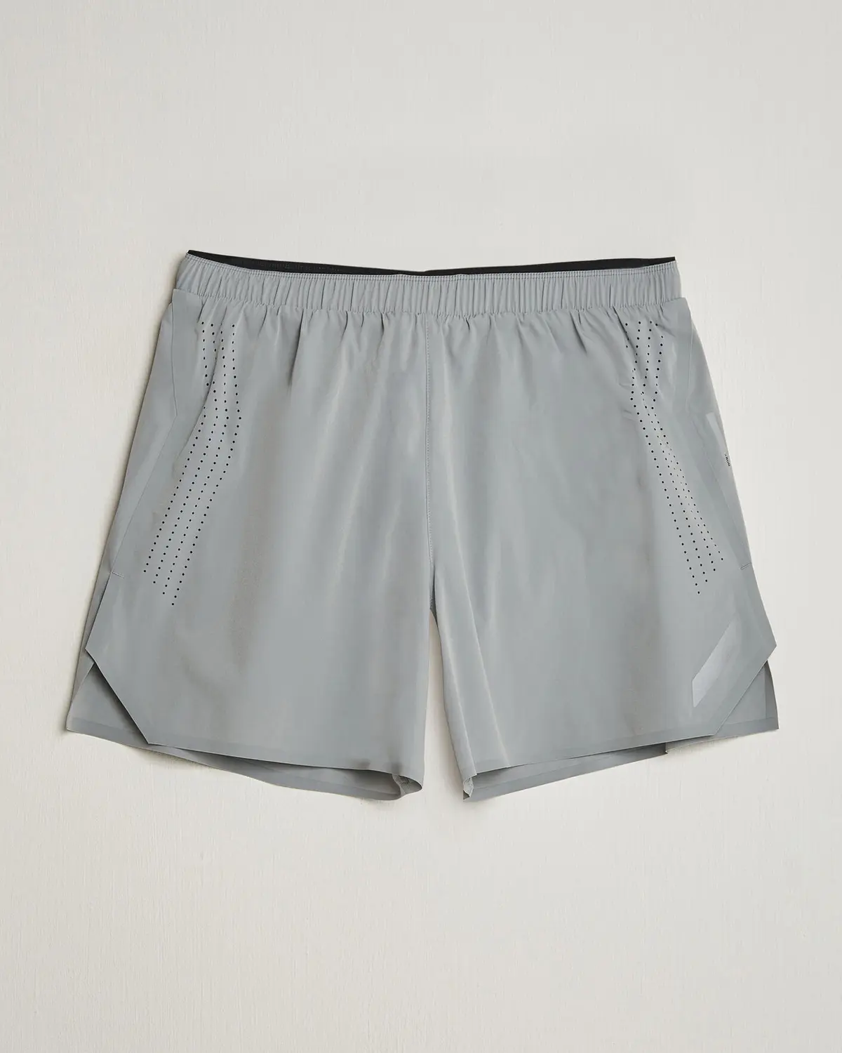 SOAR Running Run Short Silver Grey