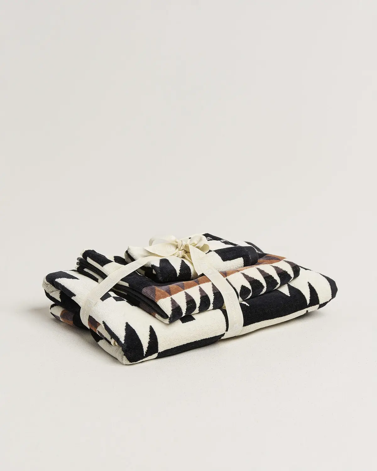 Pendleton 3-Piece Towel Set Spider Rock Black