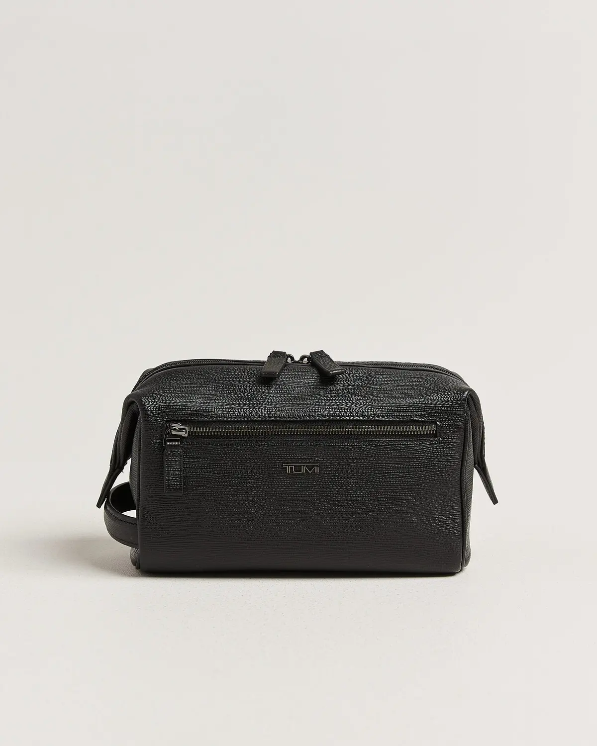TUMI Framed Travel Kit Black