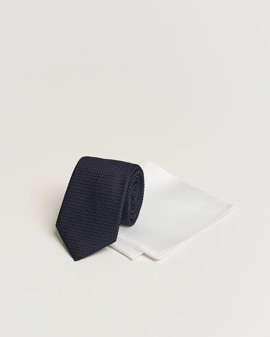 Amanda Christensen Set Tie Navy & Handkercheif White