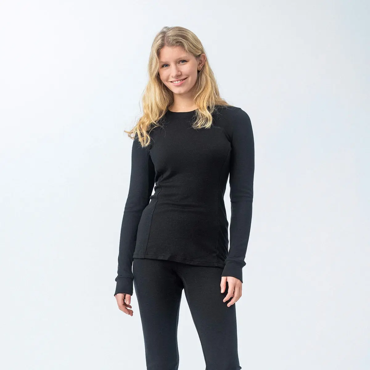 Janus Classic Merino 215 Crew W Black