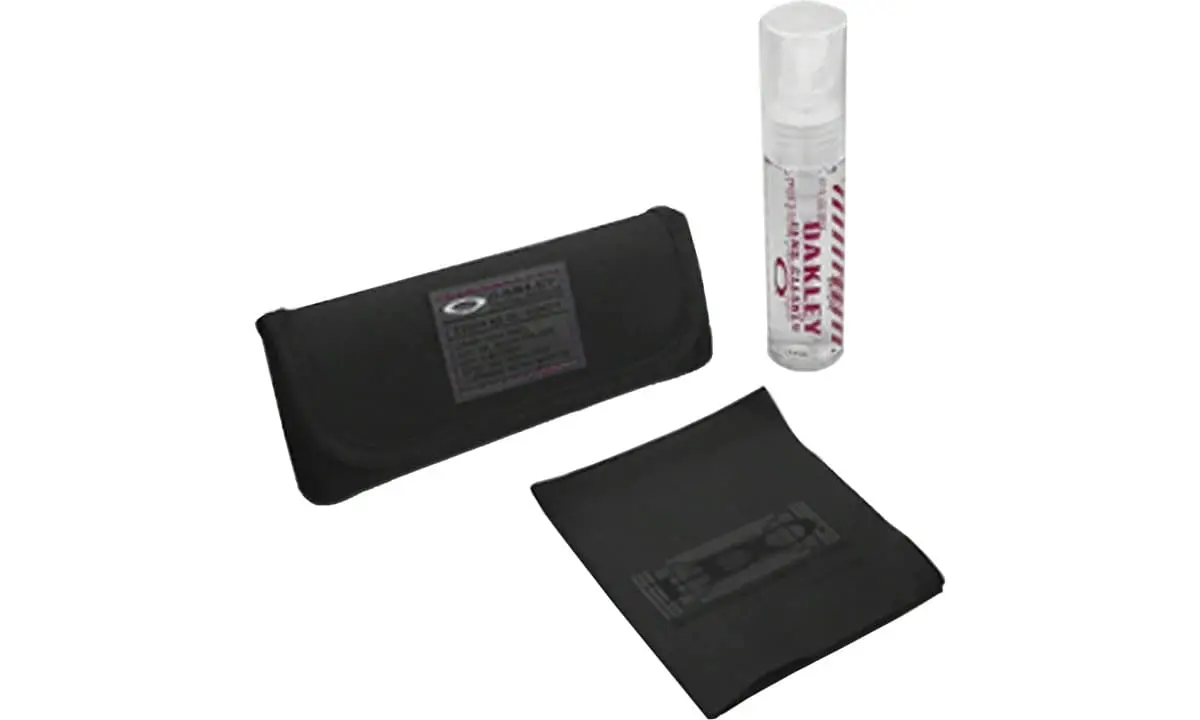 Oakley Lens Cleaning Kit N/A