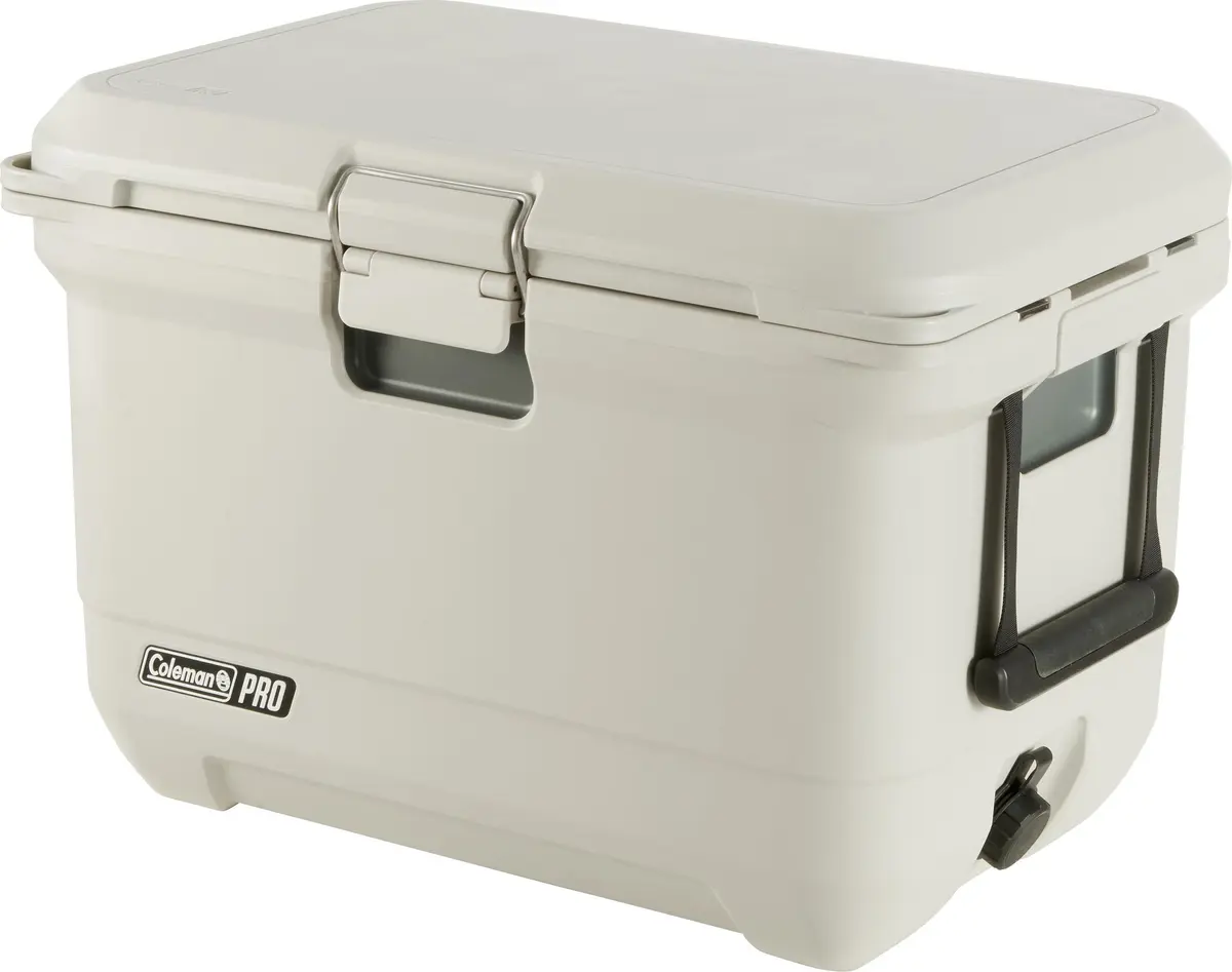 Coleman Cooler Pro Series 45qt Chest White