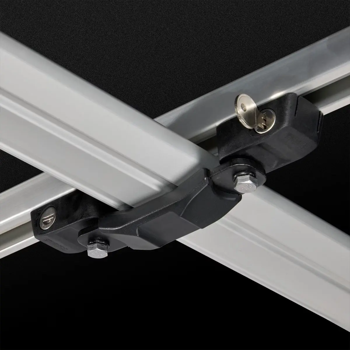 Thule Mounting Brackets 4-Pack Black