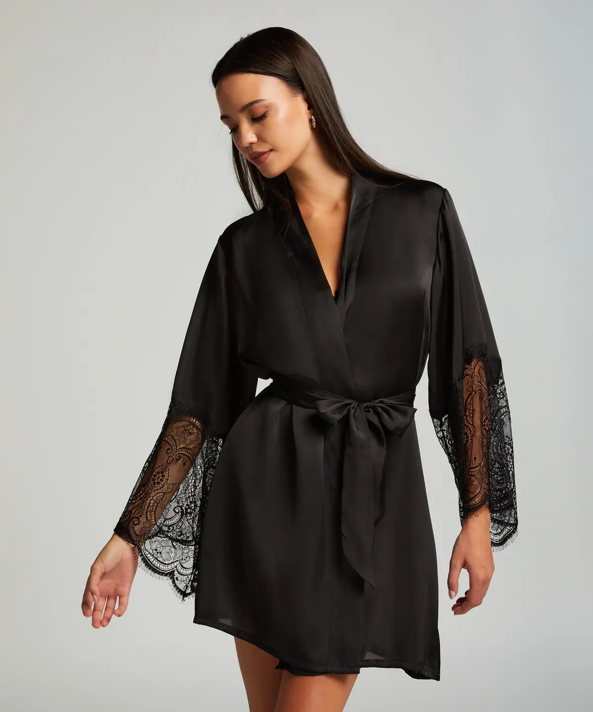Lace satengkimono - Svart