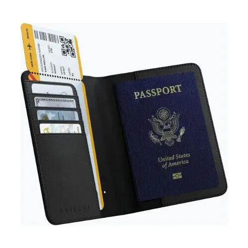 Satechi FindAll Passport Cover with Find My-tracker