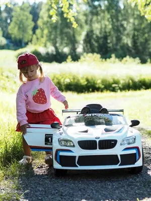 BMW M6GT3 Elbil, Hvit