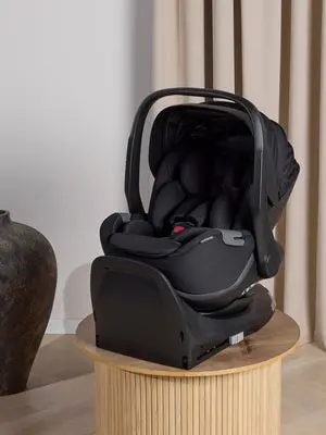 Beemoo Revolve i-Size Babybilstol inkl. Base, Black Stone