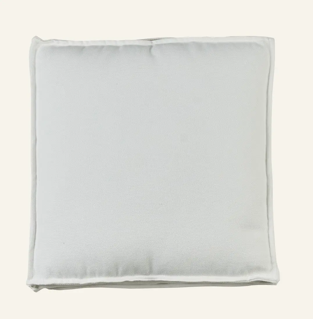 Stella box sittepute offwhite