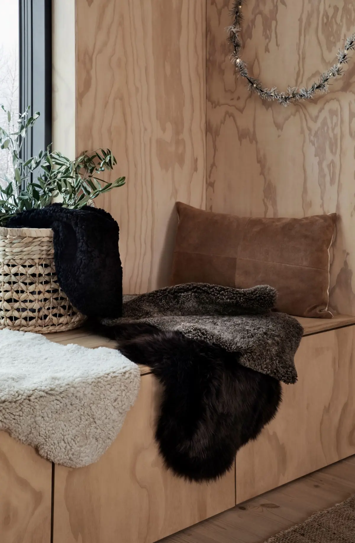 Suede pyntepute cognac