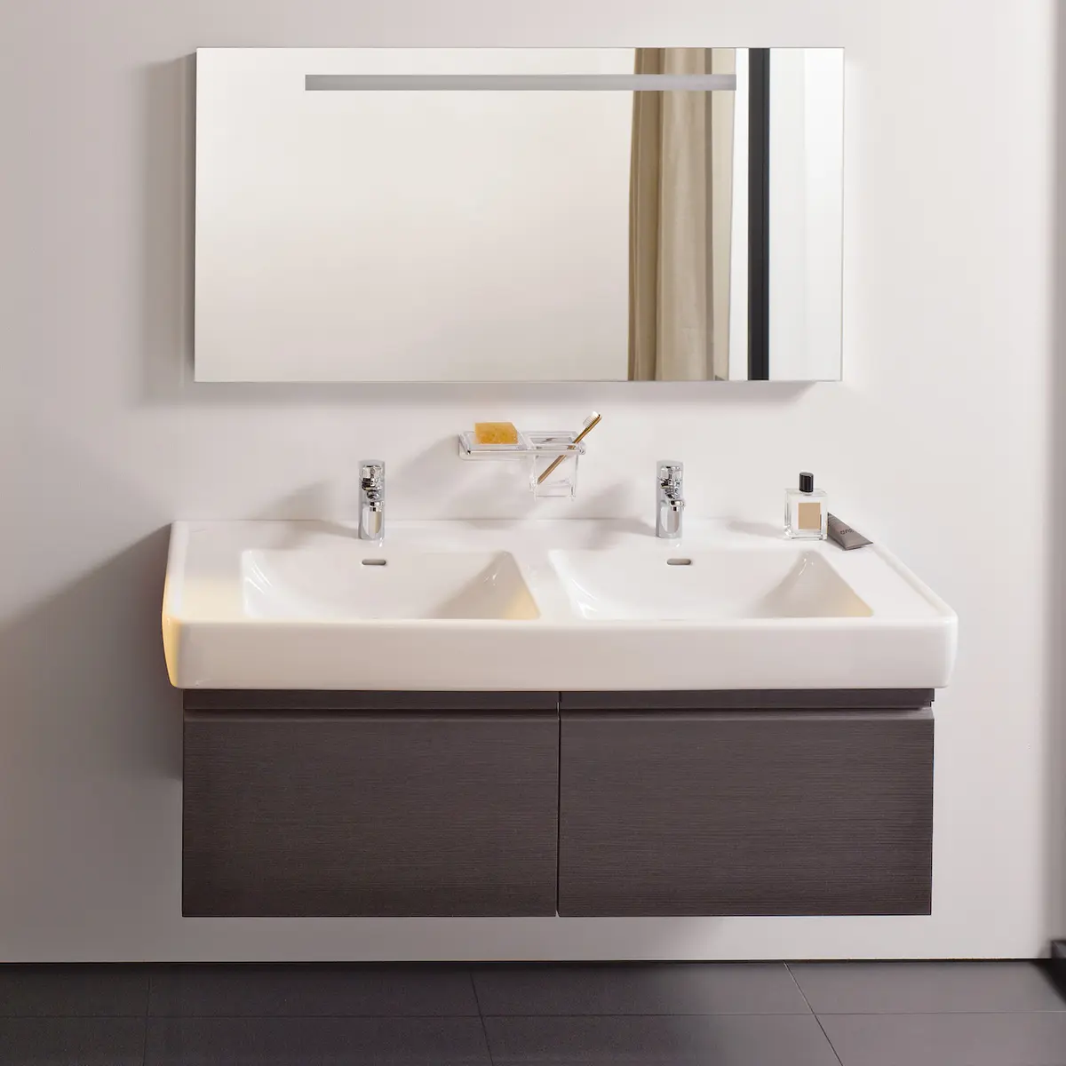 LAUFEN PRO SERVANTSKAP 122 CM 2 SKUFFER & 2 INNVENDIGE SKUFFER WENGE