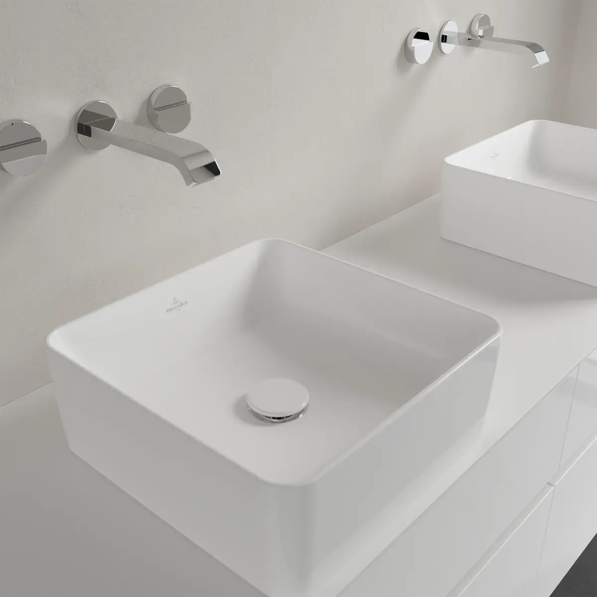 V&B COLLARO SERVANT 38X38, TITANCERAM HVIT ALPIN U/ARMATURHULL OG OVERLØP
