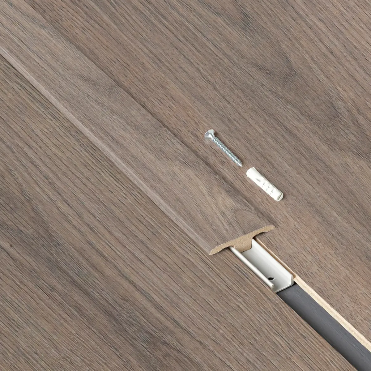 BERRYALLOC T-LIST 2,4M BUTTERSCOTCH OAK