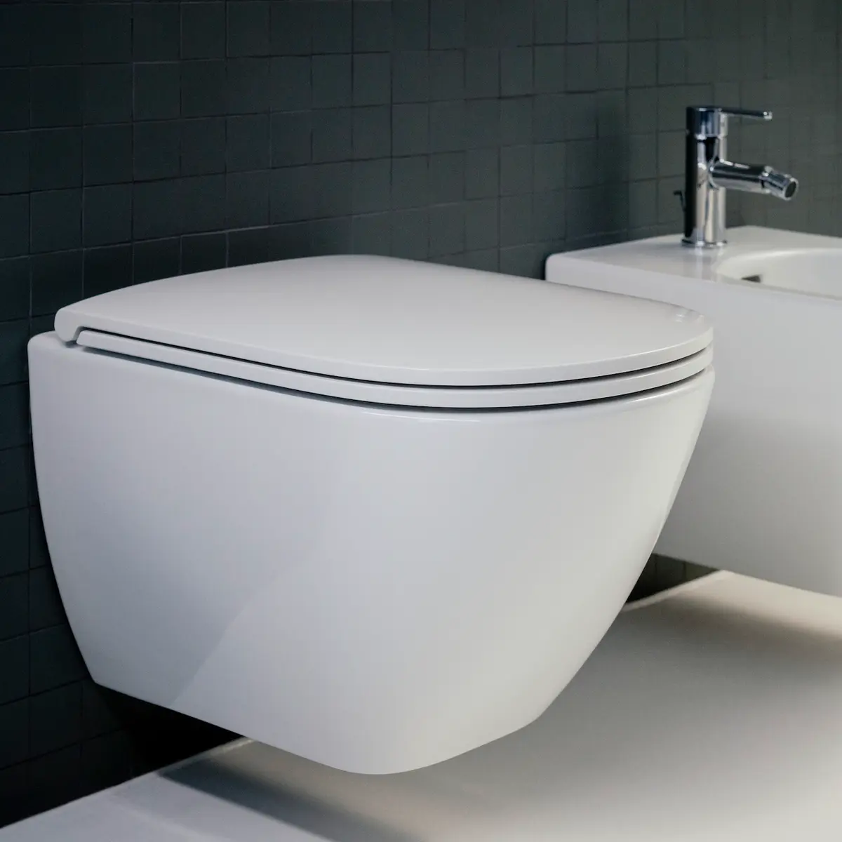 LAUFEN LUA TOALETTSETE M/SOFT-CLOSE & QUICK-RELEASE HVIT