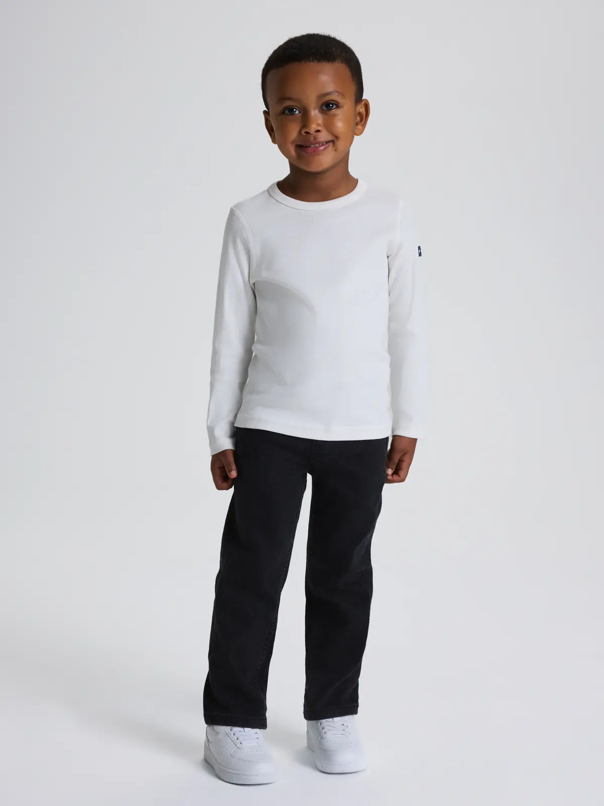 Polarn O. Pyret FRANKIE Denim Regular fit - Svart