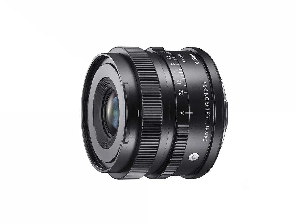 24mm f/3,5 DG DN til Sony E