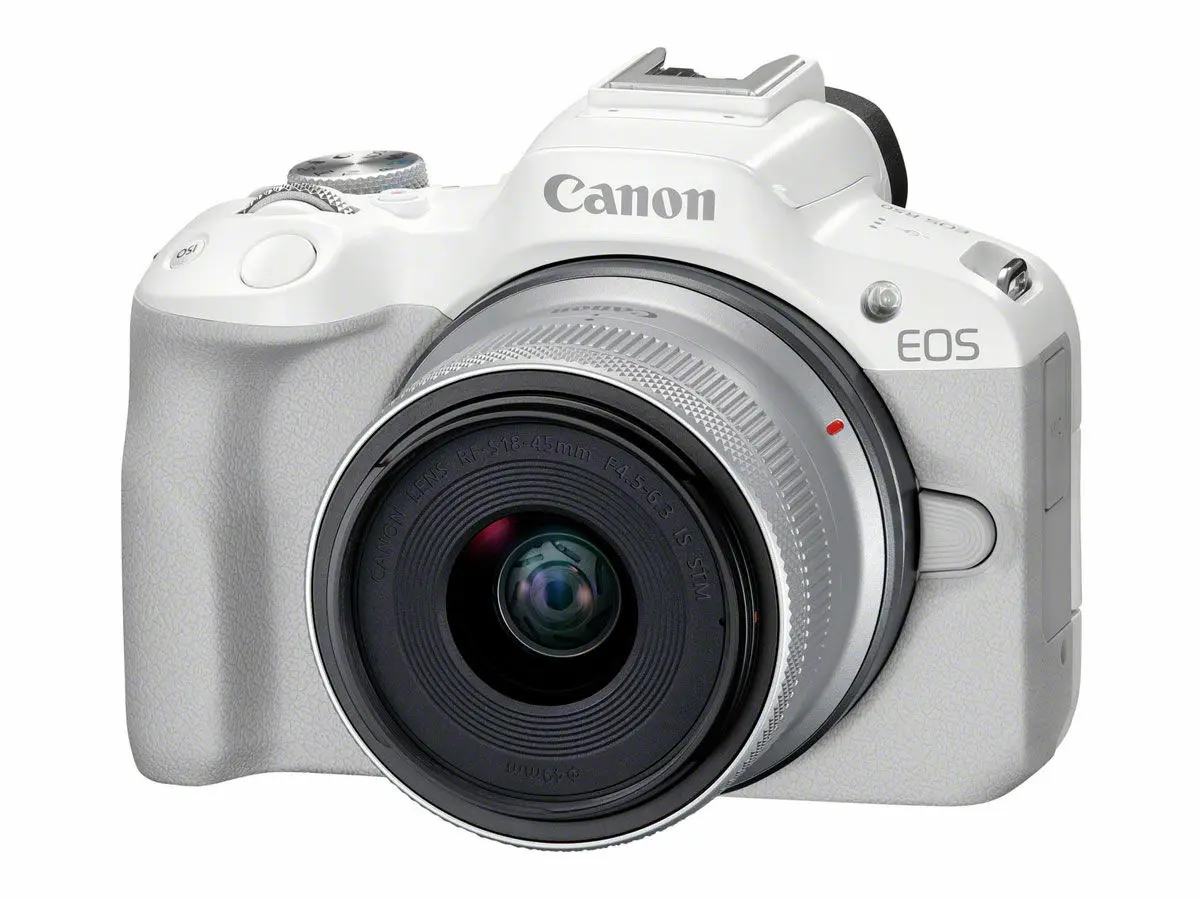 EOS R50 + RF-S 18-45mm f/4,5-6,3 IS STM + RF-S 55-210mm f/5-7,1 IS STM