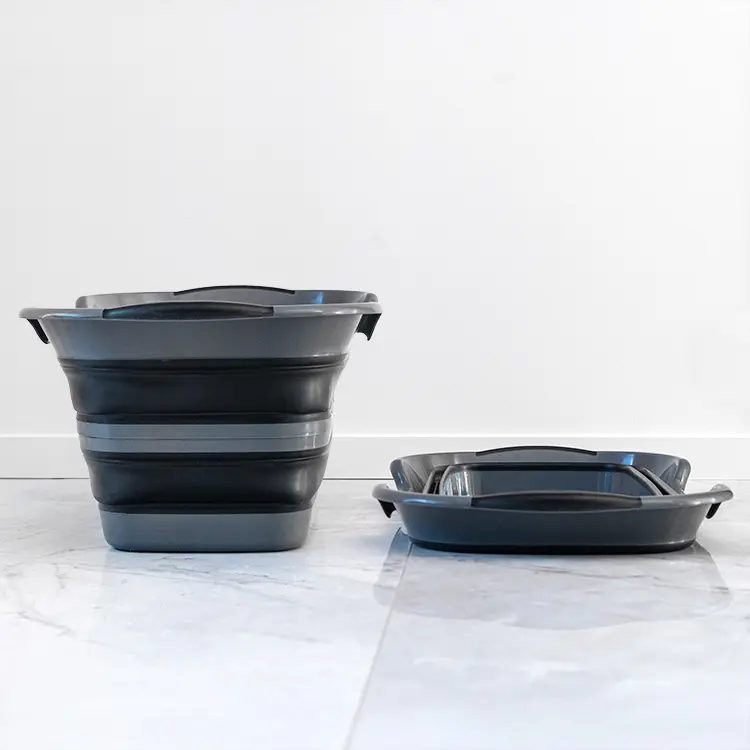 Sammenleggbar plastbalje