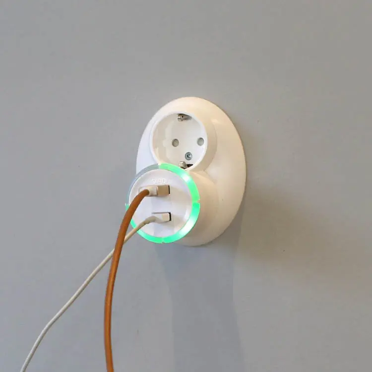 USB-kontakt med timer, Capidi