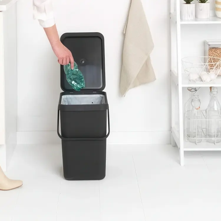 Søppelbøtte med lokk og håndtak 12L, Brabantia