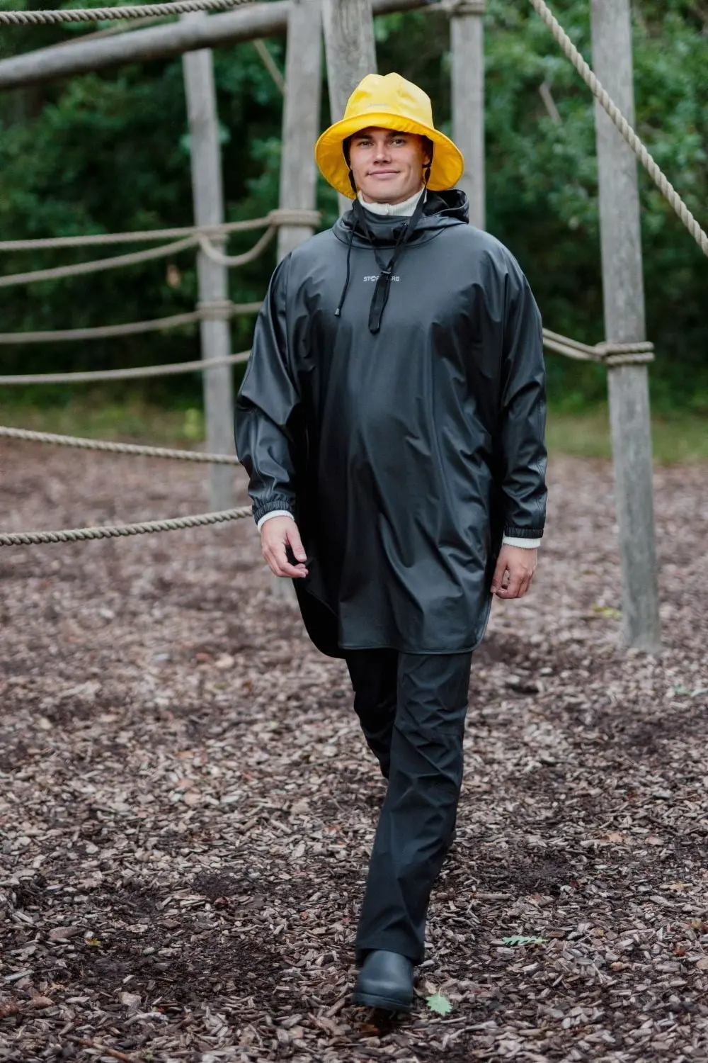 Fjordly regnponcho