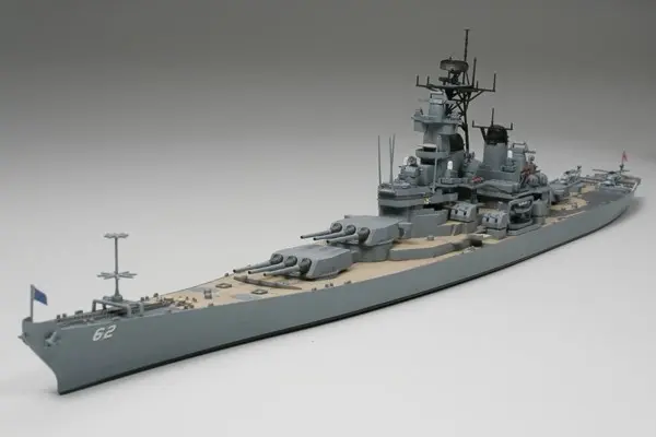 Tamiya 1/700 U.S. slagskip New Jersey