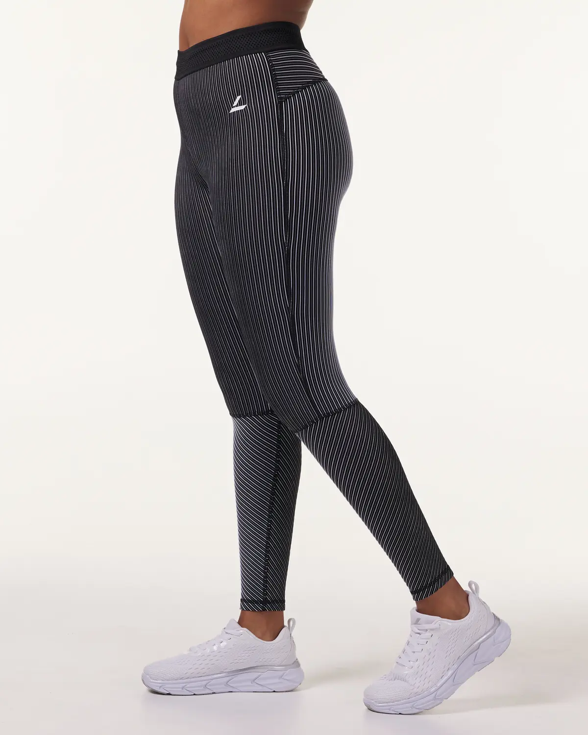 LEVITY Swift Tech Rib Tights Black/White