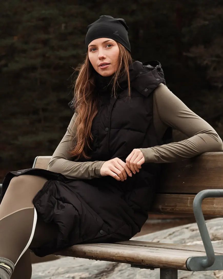 LEVITY Matilda Long Puffer Vest Black