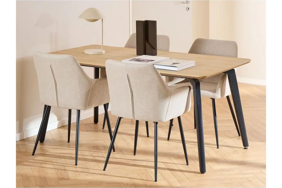 Motona Spisegruppe 160 Cm + 4 Stk Nielsby Spisestuestoler