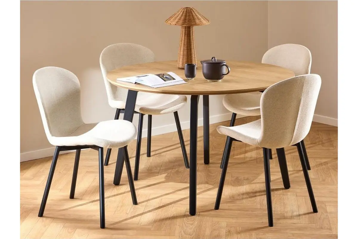Motona Spisegruppe Rund 120 Cm + 4 Amrita Spisestuestoler