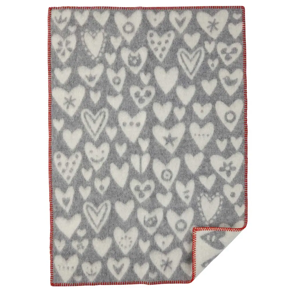Pledd i lammeull Baby Heart 65 x 90 cm fra Klippan